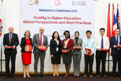 Vào ngày 30-31/8/2015, Trung tâm SEAMEO RETRAC phối hợp với Hội đồng Anh tại Việt Nam tổ chức hội thảo quốc tế về “Chất lượng trong giáo dục đại học: Quan điểm toàn cầu và những bài học thực tiễn”.