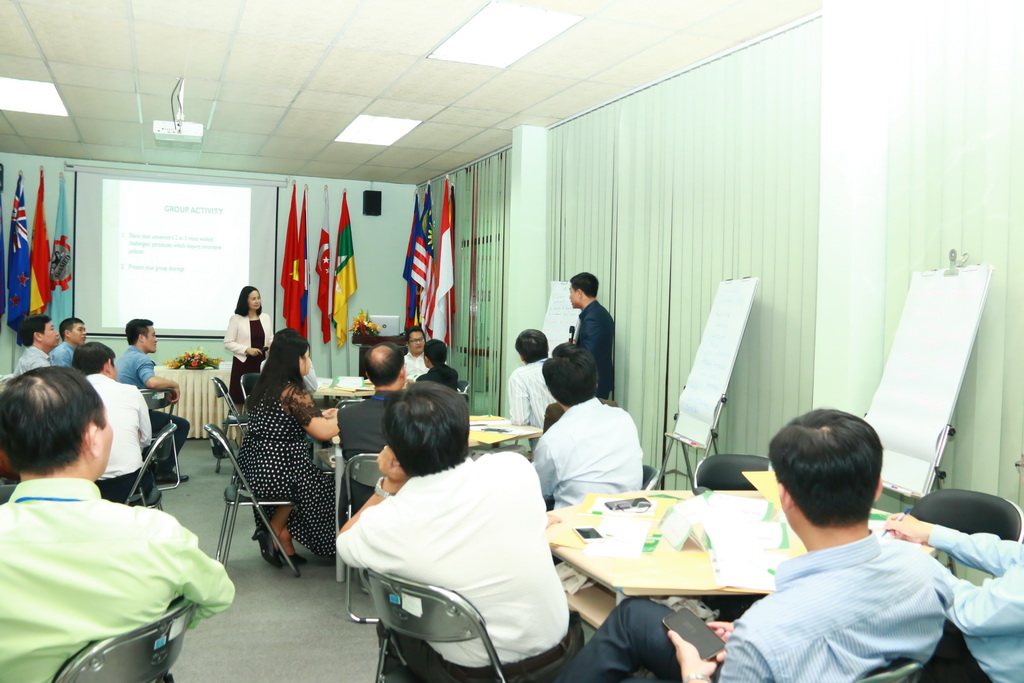 Khóa tập huấn quốc tế về “Nâng cao Năng lực Lãnh đạo và Quản lý Giáo dục Đại học” dành cho Campuchia, Lào và Việt Nam
