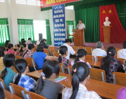 Lễ Khai giảng Khóa Bồi dưỡng tiếng Anh và Khóa Bồi dưỡng Phương pháp Giảng dạy cho Giáo viên Tiểu học ở tỉnh Vĩnh Long