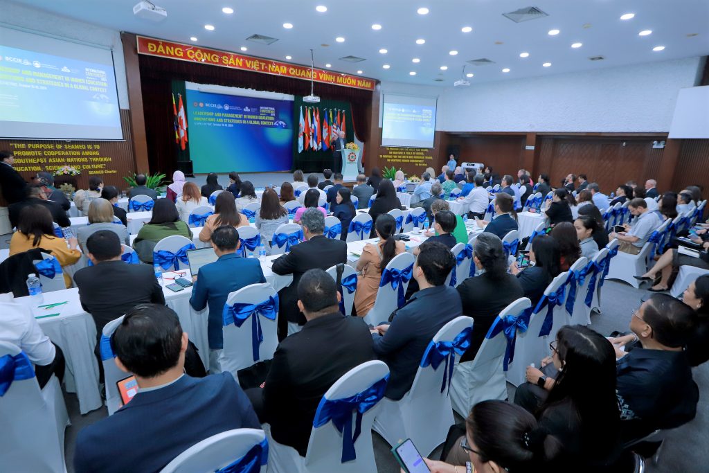 Hội thảo Quốc tế về Lãnh đạo và quản lý trong giáo dục đại học tại SEAMEO RETRAC