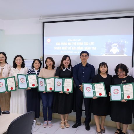 Training course on AI applications in designing creative teaching