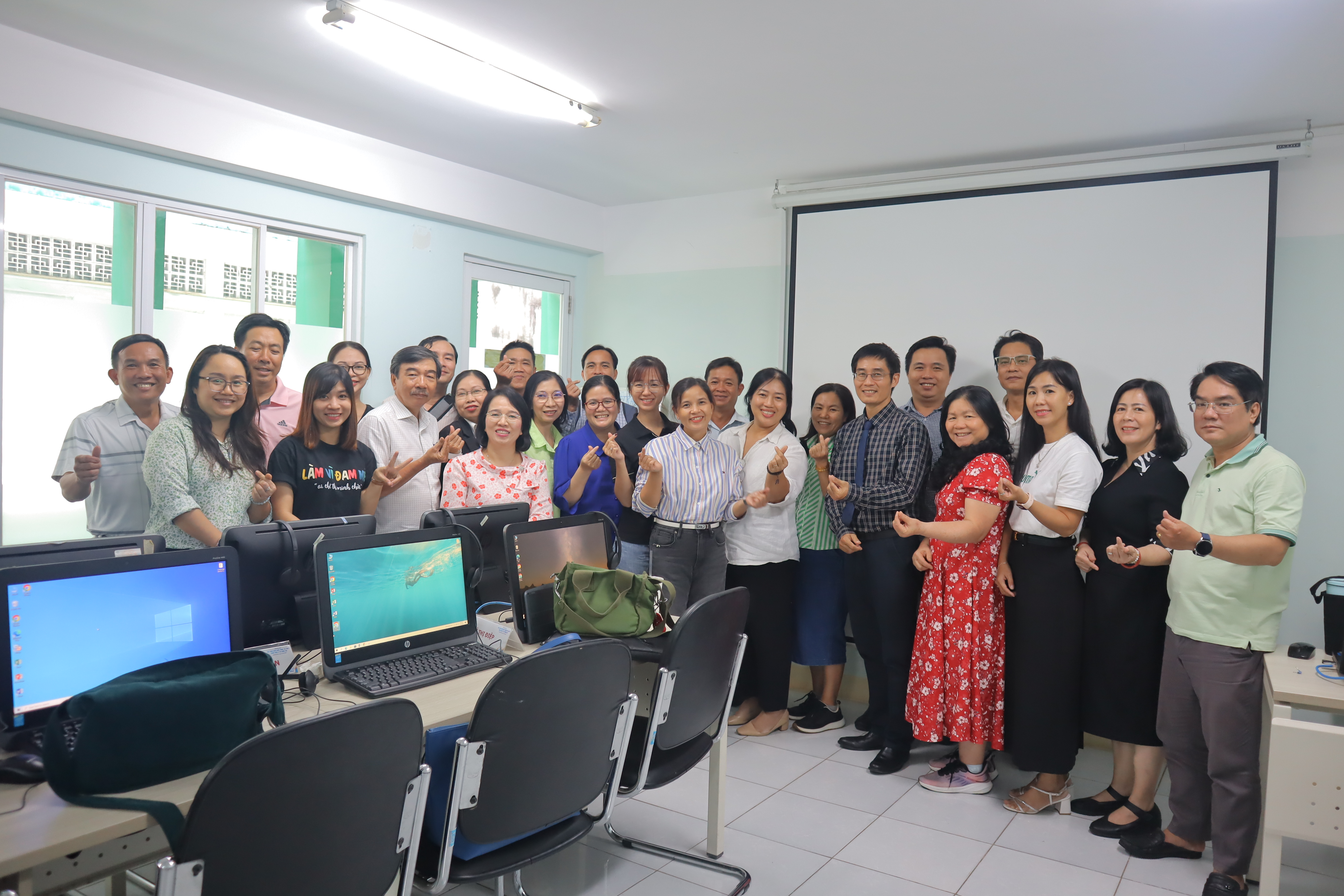 Training course on ICT applications inmanagement and teaching